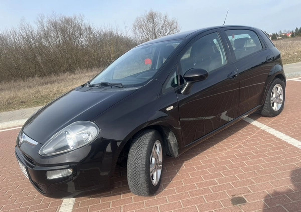 Fiat Punto cena 16900 przebieg: 224000, rok produkcji 2011 z Białystok małe 211